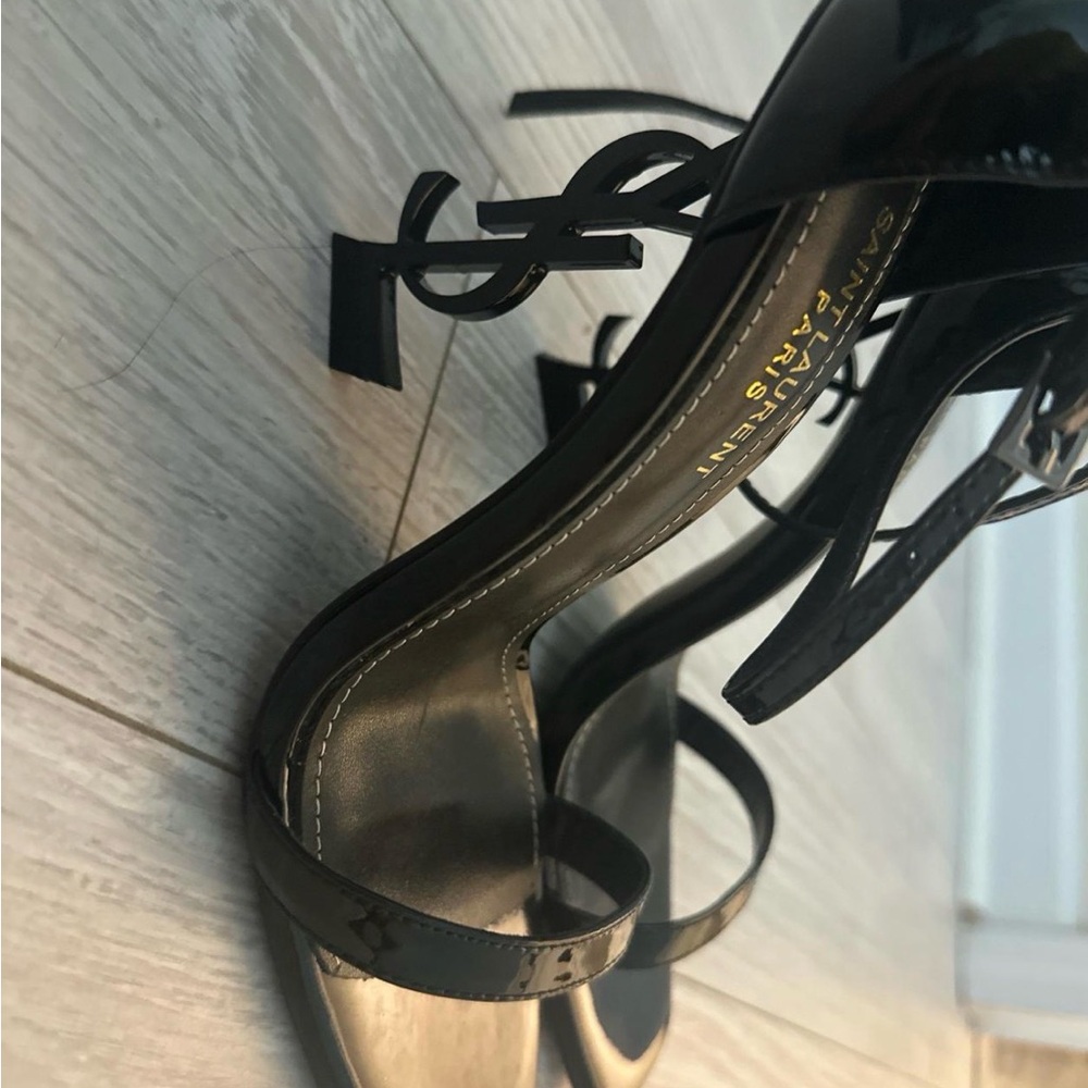 Saint Laurent Glossy Black Heels - Picture 3 of 3